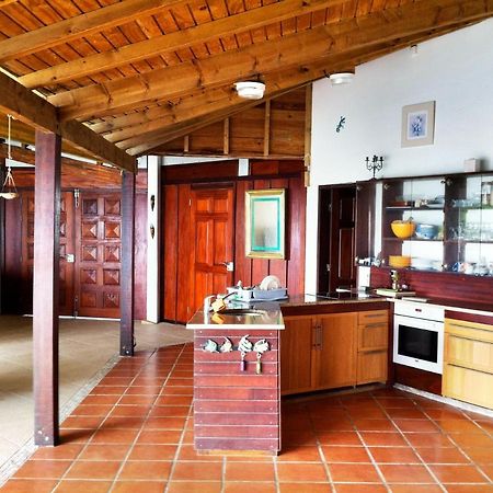 Wild Paradise: Villa Vue Mer Piscine A Debordement Le Moule Bagian luar foto